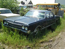 Una Oldsmobile 88 del 1965