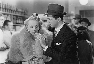 Paulina Singerman and Juan Carlos Thorry in Isabelita (1940), directed by Manuel Romero.