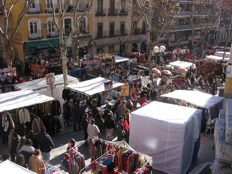 File:Rastro de Madrid (España) 7.jpg