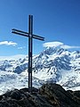 Staldhorn-Kreuz. Im Hintergrund das Fletschhorn