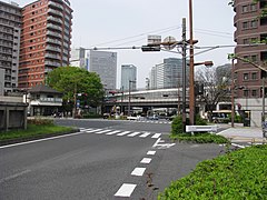 高島町交差点から高島を望む （2010年5月4日）