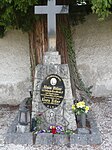 Alois och Klara Hitlers grav på Pfarrfriedhof Leonding.