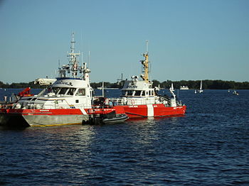 English: police boats toronto : Cape Hurd and ...