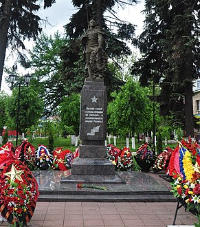 Памятник на братской могиле в Солнечногорске