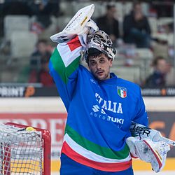 Andreas Bernard Italian jääkiekkomaajoukkueen paidassa ottelussa Itävaltaa vastaan.