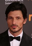 Andrés Velencoso interprète Armando.