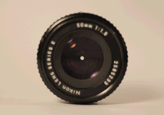 320px-Aperture-Lens2.gif