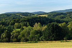 Bývalá Křída a Čertova stěna ze Zourovského vrchu