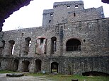 Blick us em (gschlisse) Rittersaal in d Burg