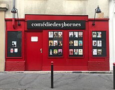 La facade de la Comédie des 3 bornes (au no 32) en octobre 2018.