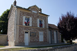 The town hall in Courdimanche-sur-Essonne