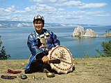 Buryat şaman Olkhon Adası'nda