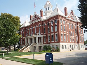 Kingman County Courthouse in Kingman, gelistet im NRHP Nr. 85002128[1]