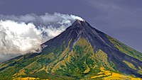 Natur runt vulkanen Mayon på ön Luzon i Filippinerna.