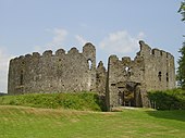 170px-RestormelCastle.JPG