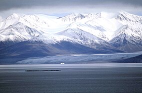 Sirmilik Glacier 2 1997-08-06.jpg