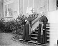 Rouen tijdens de Eerste Wereldoorlog: kardinaal Dubois links, ontvangt de Engelse kardinaal Bourne, rechts