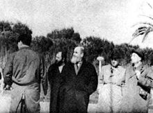 Khomeini in exile at Bursa, Turkey without clerical dress khmyny dr trkhyh.JPG