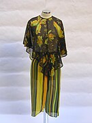 Robe Insectes verte, noire et dorée (1972).