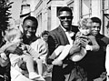 Die ghanaischen Boxer Blay, Miles und Clement Quartey (vlnr) in Berlin am 22.09.1962