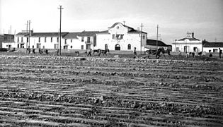 Fotografía del cuartel, antes del derribo