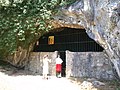 Miniatura para Cueva de Hornos de la Peña