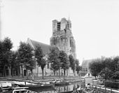 De toren van Ransdorp in verwaarloosde staat voor de restauratie van 1936