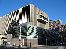 Columbia Law School - Columbia Law School - Wikipedia - Koordinater: 40Â°48â€²25â€³N 73Â°57â€²37â€³V Columbia Law School er det juridiske   fakultetet ved Columbia University og et av fem juridiske fakulteter i Ivy LeagueÂ ...