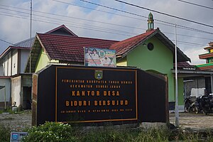 Kantor kepala desa Biduri Bersujud