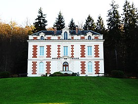 Le château des Bernardoux, hôtel de ville