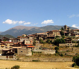18/01: Vista de Montellà, vila de la Cerdanya.