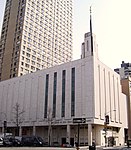 Il Tempio della The Church of Jesus Christ of Latter-day Saints tra la 65a e la 66a strada