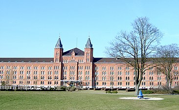 Neue Kaserne (seit 1999 Sitz der Stadtverwaltung Celle)