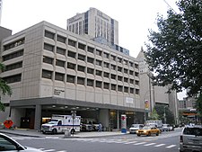 Больница в центре Нью-Йорка.JPG