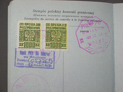 На паспорте (1988, 2 × 1000 злотых)