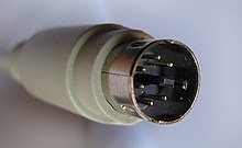 PS2 connector-black male- tilted close up PNr°0061.jpg