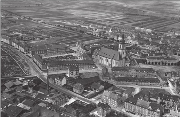 Luftaufnahme von 1927. Der Nordwestliche Stadtteil liegt nördlich der Niederwerrner Straße (hinter der Diagonale in der oberen Bildhälfte)