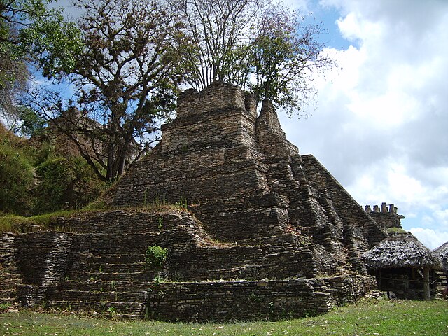 Pyramid at Toniná