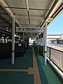 養老鉄道の桑名駅ホーム上