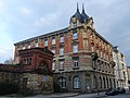 Hotel Traube (zwei Gebäude, unter Schutz nur das Eckhaus zur Gellertstraße), in geschlossener Bebauung konzipiert