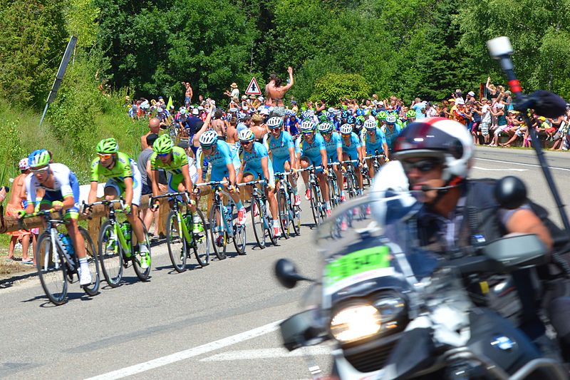 Тур де Франс 2014, 11-й этап. Сводобное изображение Википедии, автор фото Spielvogel.
