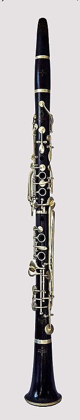 Albert clarinet designed ca. 1850 by Eugène Albert, intermediate between the Müller and Oehler clarinets.