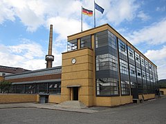 Kapinunang Modernong arkitektura: An Fagus Factory (Alfeld, Alemanya), 1911, ni Walter Gropius