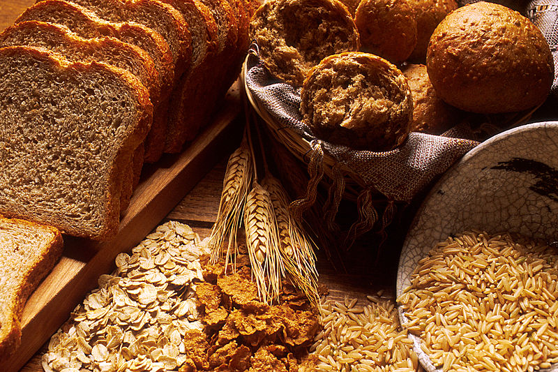 File:Bread and grains.jpg