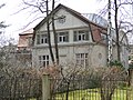 Villa mit Einfriedung