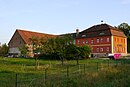 Gutshaus mit Saalanbau, Stall, Vorplatz und Hof