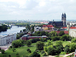 Udsigt over Magdeburg og domkirken set fra Johanniskirkens tårn