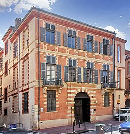 no  24 : Hôtel d'Avizard construit après 1686