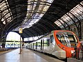 Egy Civia 465 Rodalies de Catalunya festéssel Estació de França állomáson