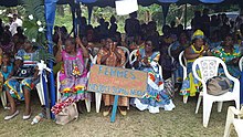 Les femmes de l'association Ndjock Yambi Negbè au défilé le 8 mars 2017 à Hikoadjom